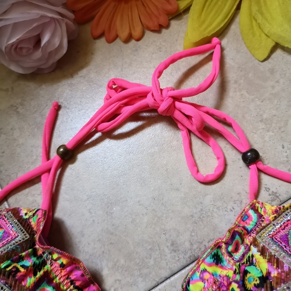 BRAND NEW Bikini Top! - Picture 11 of 11
